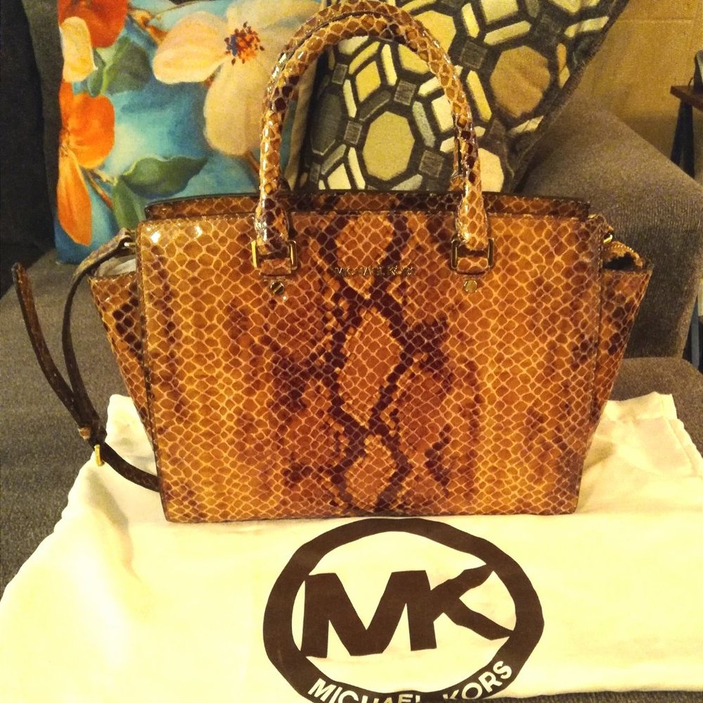 MICHAEL KORS LEATHER PYTHON SATCHEL (LARGE)